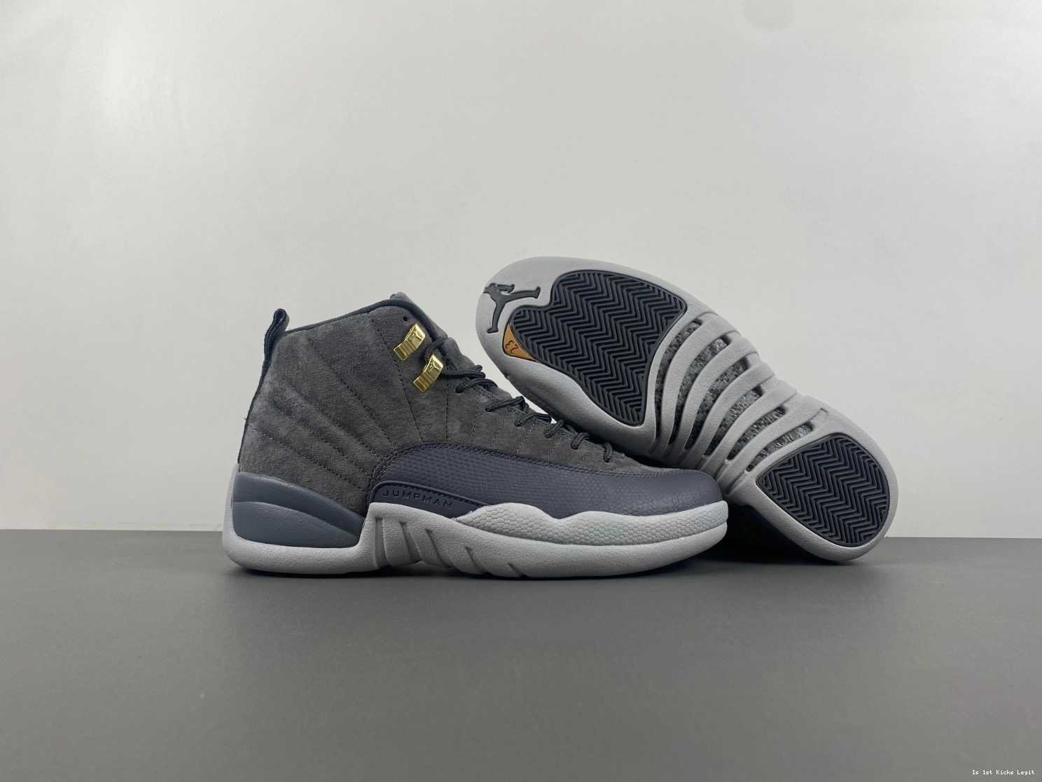 12 Dark Grey Retro Jordan 130690-005 - Men's 0419